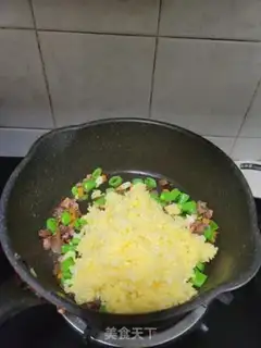 Make Sweet bean sausage fried rice step 8