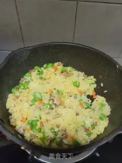 Make Sweet bean sausage fried rice step 10