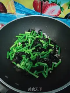 Make Garlic wood and meat step 7