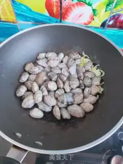 Make Saffron clams step 3