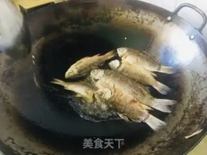 Make Sausage fish step 3