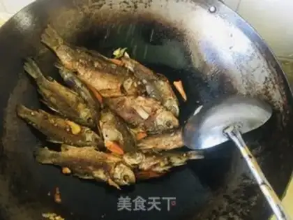 Make Sausage fish step 5