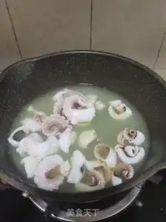 Make Sweet peas fried octopus step 4