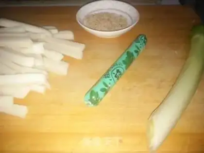 Make Ham fried rice cake step 0