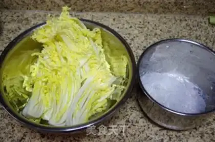 Make Garlic fan dolls step 0