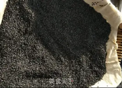 Make A hair with black sesame pills step 3