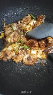 Make Onion fried chicken step 4