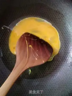 Make Onion wooded eggs step 4
