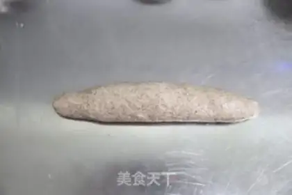 Make Black-shell hot dog bread step 6