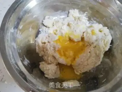 Make A soft, multilayered pie step 1