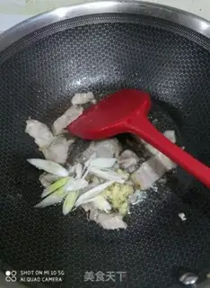 Make Powder pork stew step 3