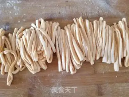 Make Carrot spicy noodles step 6