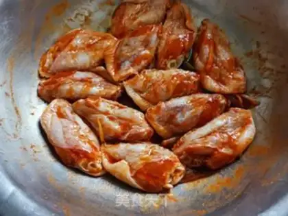 Make Orléans roast chicken wings step 3