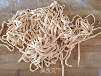 Make Carrot spicy noodles step 7