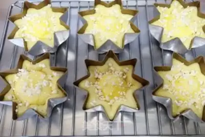 Make Cathedral bread step 17