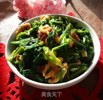 Make walnut spinach step 5