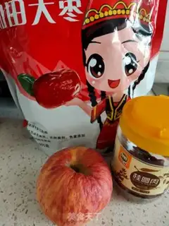 Make Red-tree cinnamon apple water step 0
