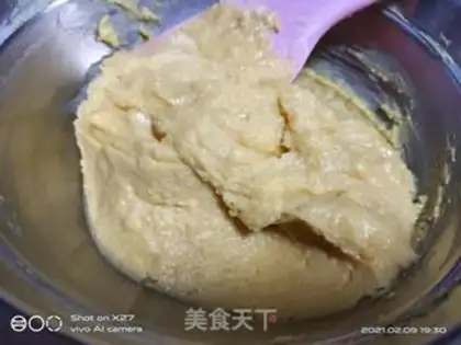 Make Salted egg and yellow-flowed soup step 5