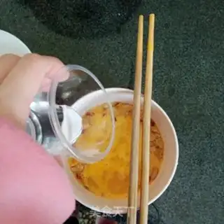 Make Nuts steamed eggs step 3