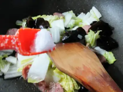 Make Black-muck sausage and cabbage step 5