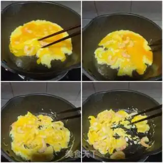 Make Shrimp fried eggs step 5