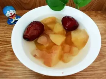 Make Red-tree cinnamon apple water step 10