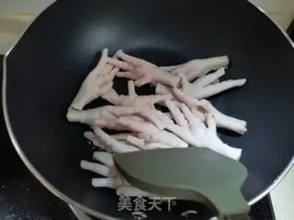 Make Garlic claws step 1