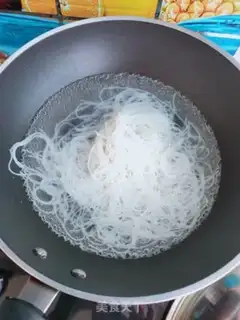 Make Scrambled rice powder step 2