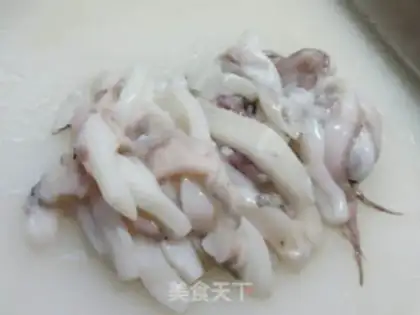 Make Onion squid step 1