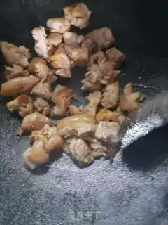 Make Red burning pig hoof step 4