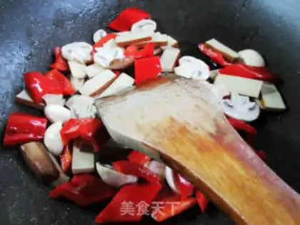 Make Paprika mushroom fried eggs dry step 5