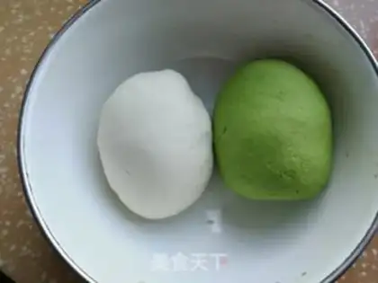 Make A fortune dumpling step 1