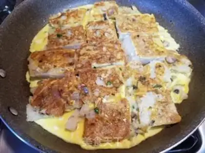 Make Eggs and radish step 5