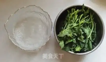 Make A spinach mix fan step 0