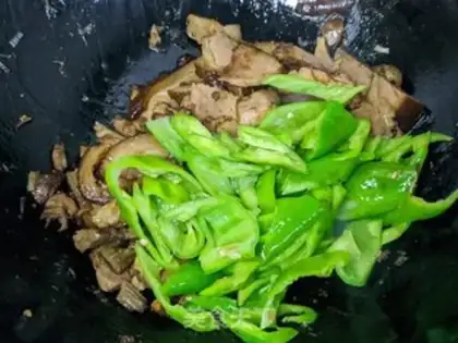 Make Spicy pepper for elbow meat step 4