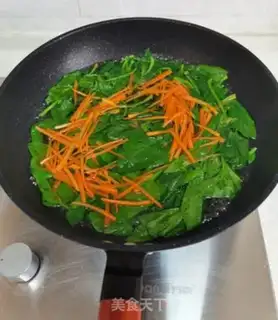 Make A spinach mix fan step 8