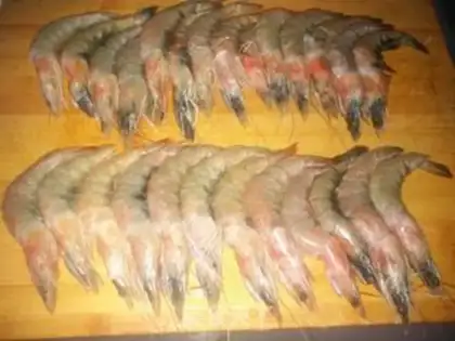 Make Spicy pan shrimp step 3