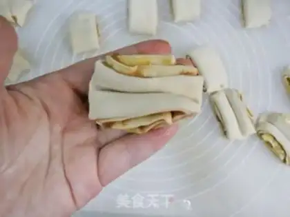 Make Sesame sauce rolls step 10