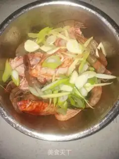 Make Spicy pan shrimp step 7
