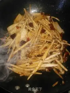 Make Spicy pan shrimp step 16