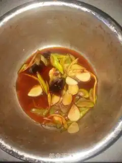 Make Spicy pan shrimp step 21
