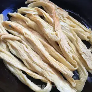 Make Frozen with oil step 3