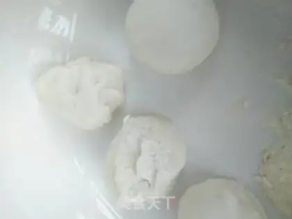 Make Sticky bean buns step 2