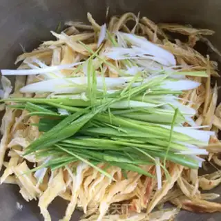 Make Frozen with oil step 5