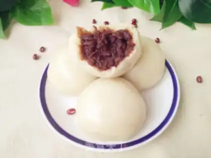 Make Sticky bean buns step 6