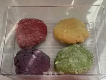 Make Home-made coloured noodles step 4