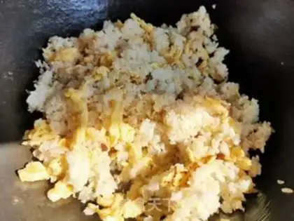 Make Sausage eggs and onions step 10
