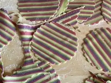 Make Colored stripe dumplings step 10