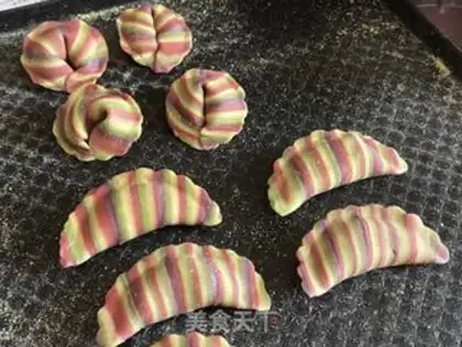 Make Colored stripe dumplings step 11