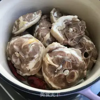 Make Red wine and lamb leg step 4